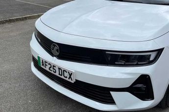 Vauxhall Astra Electric 54kWh Griffin Hatchback 5dr Electric Auto (156 ps)
