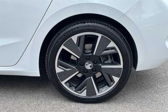 Vauxhall Astra Electric 54kWh Griffin Hatchback 5dr Electric Auto (156 ps)