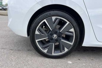 Vauxhall Astra Electric 54kWh Griffin Hatchback 5dr Electric Auto (156 ps)