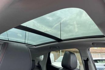 MG ZS 72.6kWh Trophy Long Range SUV 5dr Electric Auto (156 ps)