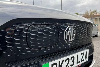MG ZS 72.6kWh Trophy Long Range SUV 5dr Electric Auto (156 ps)