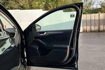 FORD FOCUS 1.0T EcoBoost Titanium Estate 5dr Petrol Auto Euro 6 (s/s) (125 