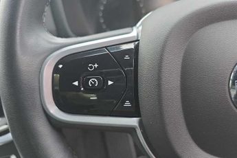 VOLVO S60 2.0 B5 MHEV R-Design Saloon 4dr Petrol Hybrid Auto Euro 6 (s/s) 