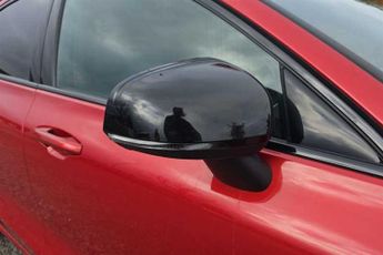 VOLVO S60 2.0 B5 MHEV R-Design Saloon 4dr Petrol Hybrid Auto Euro 6 (s/s) 