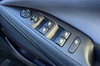 VAUXHALL CROSSLAND X 1.2 Turbo Elite SUV 5dr Petrol Auto Euro 6 (s/s) (130 ps)