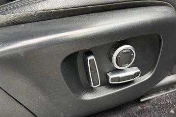 LAND ROVER RANGE ROVER EVOQUE 1.5 P300e 12.2kWh R-Dynamic S SUV 5dr Petrol Plug-in Hybrid Auto