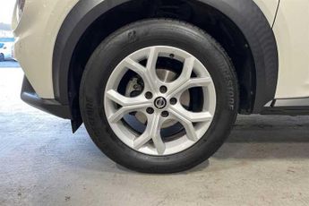 NISSAN JUKE 1.0 DIG-T N-Connecta SUV 5dr Petrol DCT Auto Euro 6 (s/s) (114 p