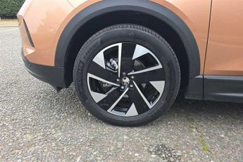 VAUXHALL GRANDLAND 1.2 MHEV Ultimate SUV 5dr Petrol Hybrid e-DCT Euro 6 (s/s) (136 