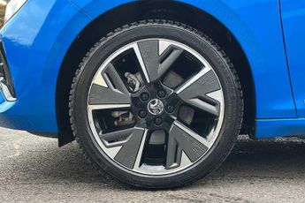 VAUXHALL ASTRA Electric 54kWh Ultimate Hatchback 5dr Electric Auto (156 ps)