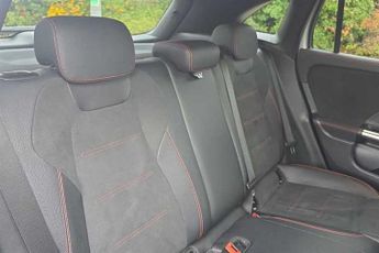 MERCEDES-BENZ GLA 1.3 GLA200 AMG Line (Executive) SUV 5dr Petrol 7G-DCT Euro 6 (s/