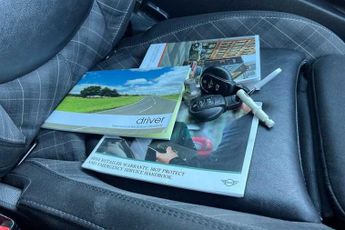 MINI HATCH 1.5 Cooper Hatchback 3dr Petrol Steptronic Euro 6 (s/s) (136 ps)