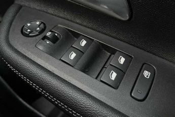 VAUXHALL MOKKA Electric 50kWh GS SUV 5dr Electric Auto (136 ps)