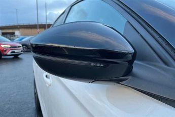 VAUXHALL Corsa Electric 50kWh Ultimate Hatchback 5dr Electric Auto (136 ps)