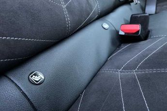 VAUXHALL Corsa Electric 50kWh Ultimate Hatchback 5dr Electric Auto (136 ps)