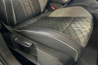 VOLKSWAGEN GOLF 1.5 eTSI MHEV R-Line Estate 5dr Petrol Hybrid DSG Euro 6 (s/s) (