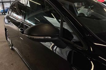 VOLKSWAGEN GOLF 1.5 eTSI MHEV R-Line Estate 5dr Petrol Hybrid DSG Euro 6 (s/s) (