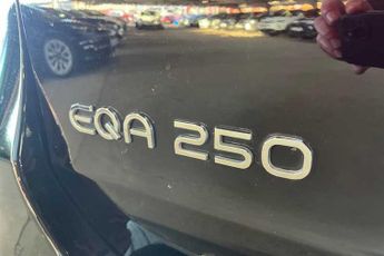 MERCEDES-BENZ EQA EQA 250 66.5kWh AMG Line SUV 5dr Electric Auto (190 ps)