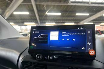 VAUXHALL COMBO LIFE Electric 52kWh Ultimate MPV 5dr Electric Auto (7.4kW Charger) (136 ps)