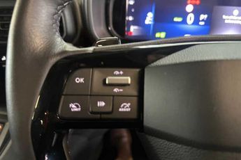 VAUXHALL COMBO LIFE Electric 52kWh Ultimate MPV 5dr Electric Auto (7.4kW Charger) (136 ps)