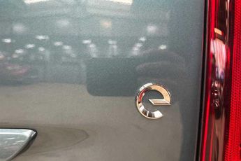 VAUXHALL COMBO LIFE Electric 52kWh Ultimate MPV 5dr Electric Auto (7.4kW Charger) (136 ps)