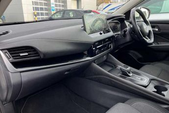 Nissan Qashqai 1.3 DIG-T MHEV N-Connecta SUV 5dr Petrol Hybrid XTRON Euro 6 (s/