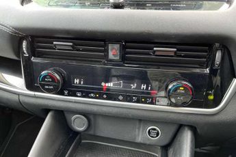 Nissan Qashqai 1.3 DIG-T MHEV N-Connecta SUV 5dr Petrol Hybrid XTRON Euro 6 (s/