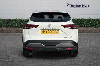 Nissan Qashqai 1.3 DIG-T MHEV N-Connecta SUV 5dr Petrol Hybrid XTRON Euro 6 (s/