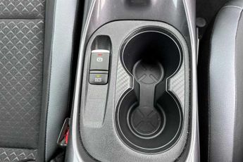 Nissan Juke 1.0 DIG-T (114 PS) N-Connecta 5 Door Petrol SUV Automatic *** 1 