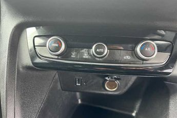 Vauxhall Corsa Electric 50 kWh (136 PS) Elite Nav 5 Door Electric Hatchback *** 1 Privat