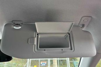 Vauxhall Corsa Electric 50 kWh (136 PS) Elite Nav 5 Door Electric Hatchback *** 1 Privat