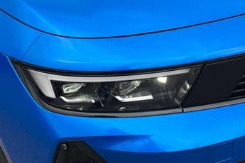 VAUXHALL ASTRA Electric 54kWh Ultimate Hatchback 5dr Electric Auto (156 ps)