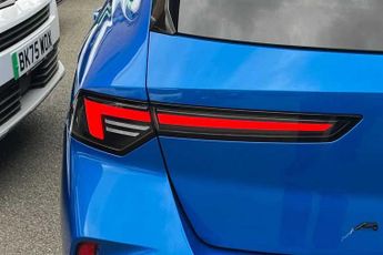 VAUXHALL ASTRA Electric 54kWh Ultimate Hatchback 5dr Electric Auto (156 ps)