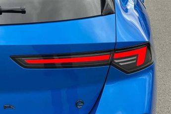 VAUXHALL ASTRA Electric 54kWh Ultimate Hatchback 5dr Electric Auto (156 ps)
