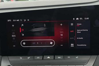 VAUXHALL ASTRA Electric 54kWh Ultimate Hatchback 5dr Electric Auto (156 ps)