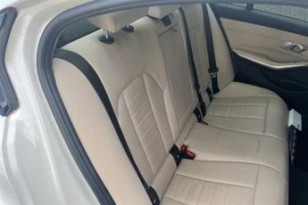 BMW 3 SERIES 2.0 320i Sport Saloon 4dr Petrol Auto Euro 6 (s/s) (184 ps)