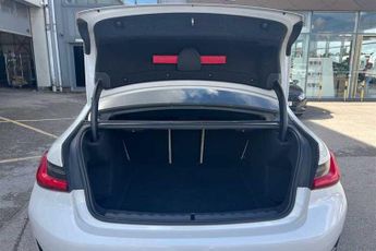 BMW 3 SERIES 2.0 320i Sport Saloon 4dr Petrol Auto Euro 6 (s/s) (184 ps)