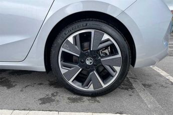 VAUXHALL ASTRA Electric 54kWh Ultimate Hatchback 5dr Electric Auto (156 ps)