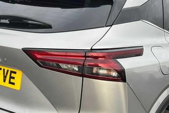 NISSAN QASHQAI 1.3 DIG-T MHEV Acenta Premium SUV 5dr Petrol Hybrid XTRON Euro 6