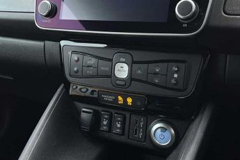 Nissan Leaf 39kWh N-Connecta Hatchback 5dr Electric Auto (150 ps)