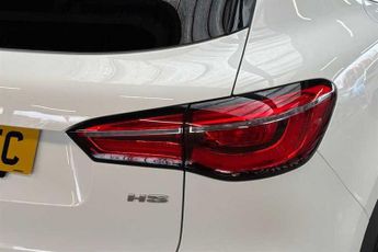 MG HS 1.5 T-GDI Exclusive SUV 5dr Petrol DCT Euro 6 (s/s) (162 ps)