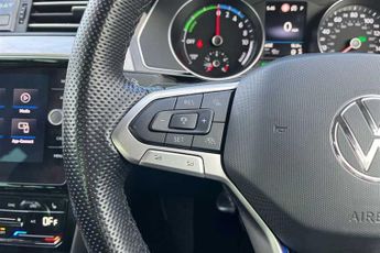 VOLKSWAGEN PASSAT 1.4 TSI 13kWh GTE Saloon 4dr Petrol Plug-in Hybrid DSG Euro 6 (s