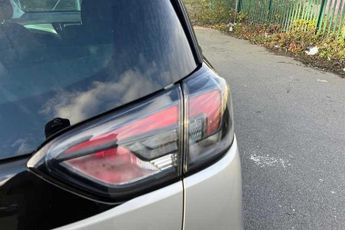 Vauxhall Crossland 1.2i Turbo (130 PS) GS 5 Door Petrol SUV Automatic 