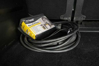 VAUXHALL COMBO LIFE Electric 52kWh Ultimate MPV 5dr Electric Auto (7.4kW Charger) (136 ps)