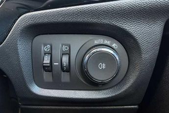 VAUXHALL Corsa Electric 50kWh Yes Hatchback 5dr Electric Auto (136 ps)