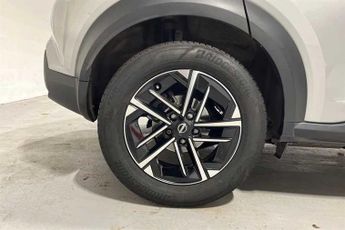 NISSAN JUKE 1.0 DIG-T N-Connecta SUV 5dr Petrol DCT Auto Euro 6 (s/s) (114 p