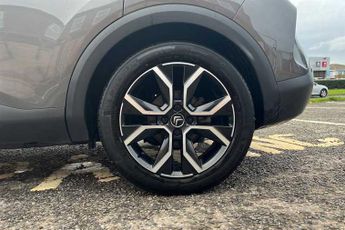 CITROEN E-C4 50kWh Shine Plus Hatchback 5dr Electric Auto (7.4kW Charger) (13