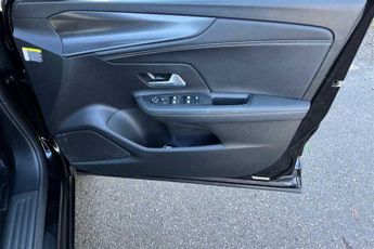 Vauxhall Mokka Electric 50 kWh (136 PS) Ultimate 5 Door Enetric SUV Automatic *** 1 Owne