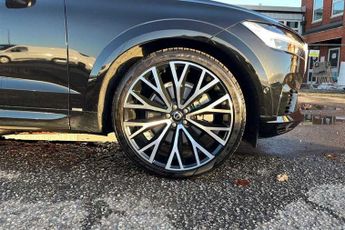 VOLVO XC60 2.0h T8 Twin Engine 11.6kWh R-Design Pro SUV 5dr Petrol Plug-in 