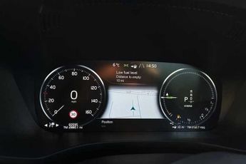 VOLVO XC60 2.0h T8 Twin Engine 11.6kWh R-Design Pro SUV 5dr Petrol Plug-in 