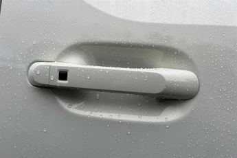 HYUNDAI INSTER Long Range 49kWh 02 SUV 5dr Electric Auto (115 ps)